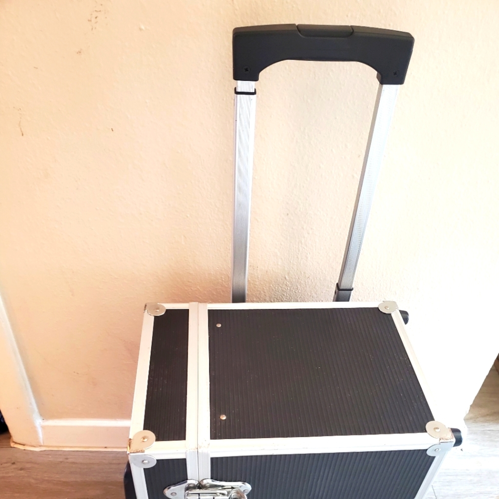 COPY - Paul Mitchell Rolling Makeup/ hair Organizer Case